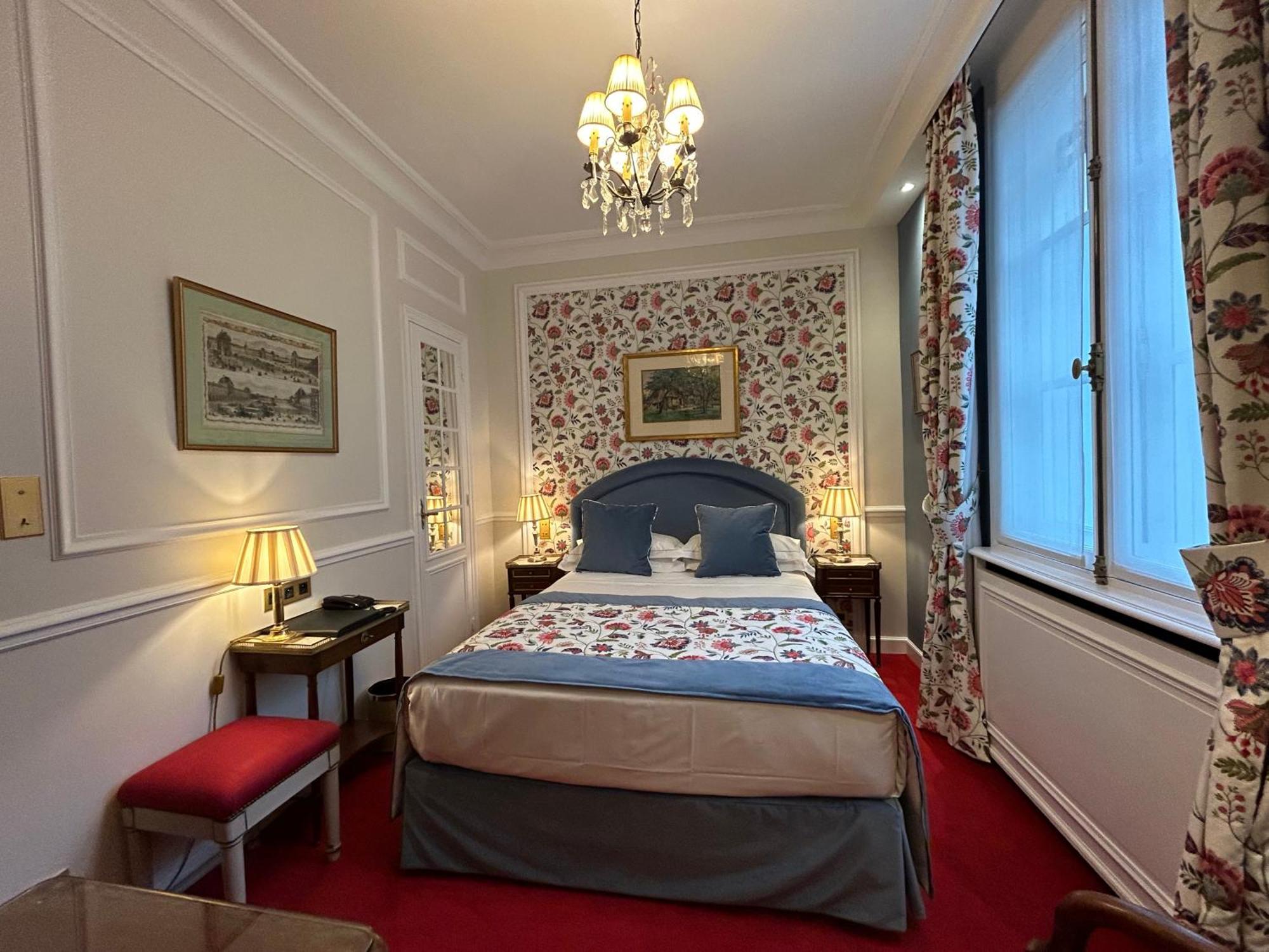 Duc De St-simon Hotel Parijs